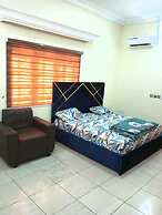 Royal Suites & Apartments