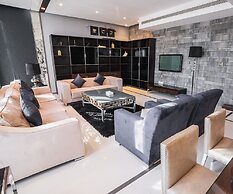 Sway Suites