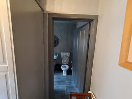 Beautifully Decorated 1-bed Apartment in Sale