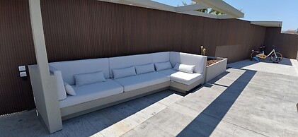 Summertime Signature Suites