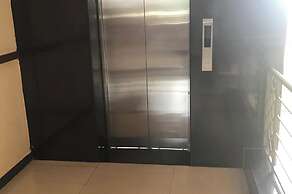 1 Bed Apt Sleeps 2 - Indoor Pool - Enclosed Garden