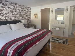 COHO Inn & Motor Lodge