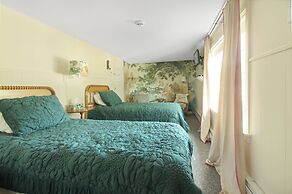 COHO Inn & Motor Lodge