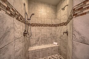 Cl 1350 Lakeview Livin Large House 5 Bedroom Home by RedAwning