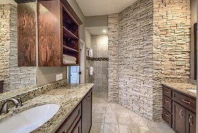 Cl 1350 Lakeview Livin Large House 5 Bedroom Home by RedAwning