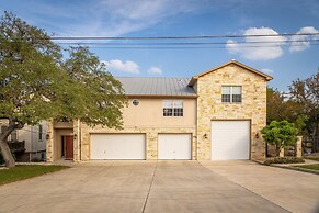 Cl 1350 Lakeview Livin Large House 5 Bedroom Home by RedAwning