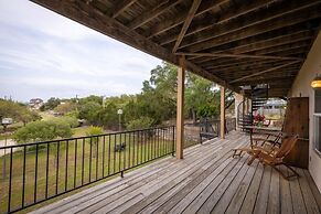 Cl 1350 Lakeview Livin Large House 5 Bedroom Home by RedAwning