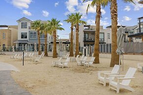 Desert Oasis 3 Bedroom Condo