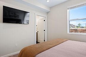 Desert Oasis 3 Bedroom Condo