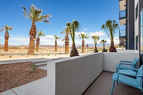 Desert Oasis 3 Bedroom Condo