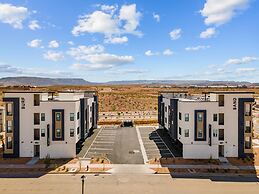 Desert Oasis 3 Bedroom Condo