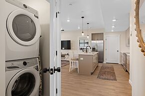 Desert Oasis 3 Bedroom Condo