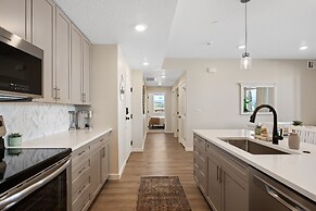 Desert Oasis 3 Bedroom Condo