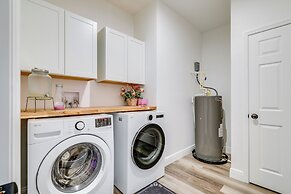 Charming Tampa Home < 3 Mi to Busch Gardens!