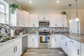 Charming Tampa Home < 3 Mi to Busch Gardens!