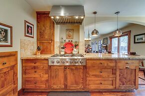 Stunning Truckee Home w/ Private Patio & Gas Grill