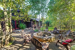 Stunning Truckee Home w/ Private Patio & Gas Grill