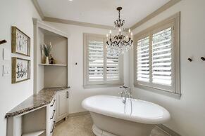 Private 25 Acre Estate w/ Lake: Fish & Canoe!