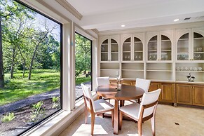 Private 25 Acre Estate w/ Lake: Fish & Canoe!