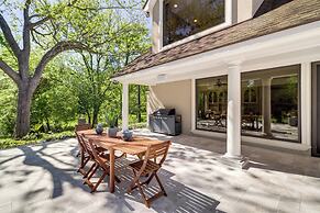 Private 25 Acre Estate w/ Lake: Fish & Canoe!