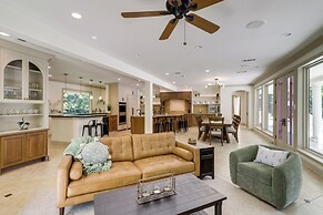 Private 25 Acre Estate w/ Lake: Fish & Canoe!