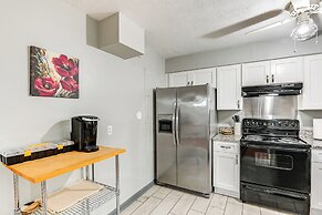 Cozy Nashville Getaway: 11 Mi to Downtown!