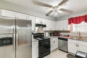 Cozy Nashville Getaway: 11 Mi to Downtown!