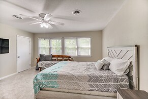 Pet-friendly Virginia Beach Abode w/ Deck & Grill!