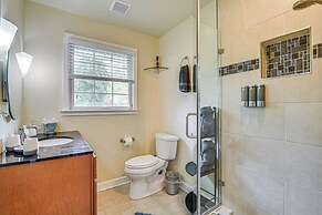 14 Mi to DC: Retreat w/ Hot Tub & Sunroom!