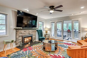 14 Mi to DC: Retreat w/ Hot Tub & Sunroom!