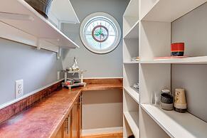 14 Mi to DC: Retreat w/ Hot Tub & Sunroom!