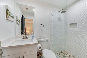 Naples Escape w/ Furnished Patio & Private Pool!