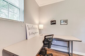 Baton Rouge Home w/ Yard ~ 14 Mi to Downtown!