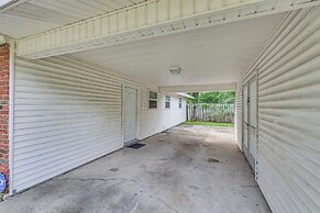 Baton Rouge Home w/ Yard ~ 14 Mi to Downtown!