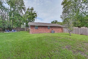 Baton Rouge Home w/ Yard ~ 14 Mi to Downtown!