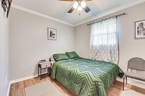 Baton Rouge Home w/ Yard ~ 14 Mi to Downtown!