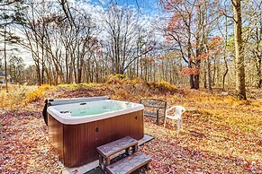 Serene Poconos Cabin w/ Hot Tub & Beach Access!