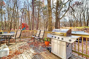 Serene Poconos Cabin w/ Hot Tub & Beach Access!