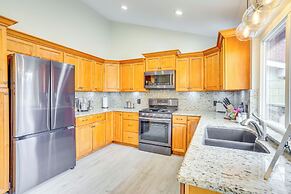 Idyllic Tustin Home w/ Private Patio & Grill