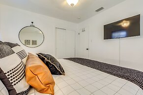 Family-friendly Home: 6 Mi to Downtown Mobile!