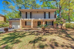 Family-friendly Home: 6 Mi to Downtown Mobile!