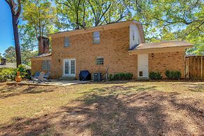 Family-friendly Home: 6 Mi to Downtown Mobile!