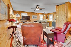 Cozy Cabin w/ Grill & Fire Pit By Dale Hollow Lake