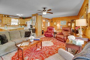 Cozy Cabin w/ Grill & Fire Pit By Dale Hollow Lake