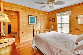Cozy Cabin w/ Grill & Fire Pit By Dale Hollow Lake
