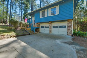 Inviting Columbus Home w/ Deck: 7 Mi to Downtown!