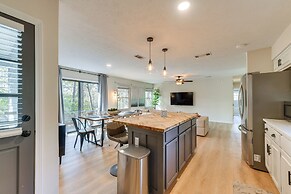 Inviting Columbus Home w/ Deck: 7 Mi to Downtown!