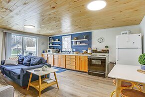 Cozy Wellston Cabin - Walk to Crystal Lake!