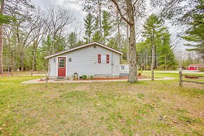 Cozy Wellston Cabin - Walk to Crystal Lake!