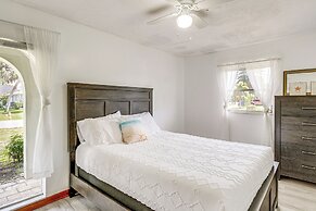 Port Charlotte Retreat w/ Lanai + Private Pool!